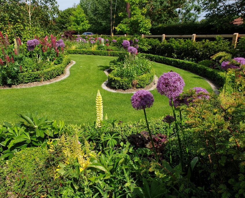 circular flower borders