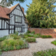 Large-Traditional-Gravel-Garden
